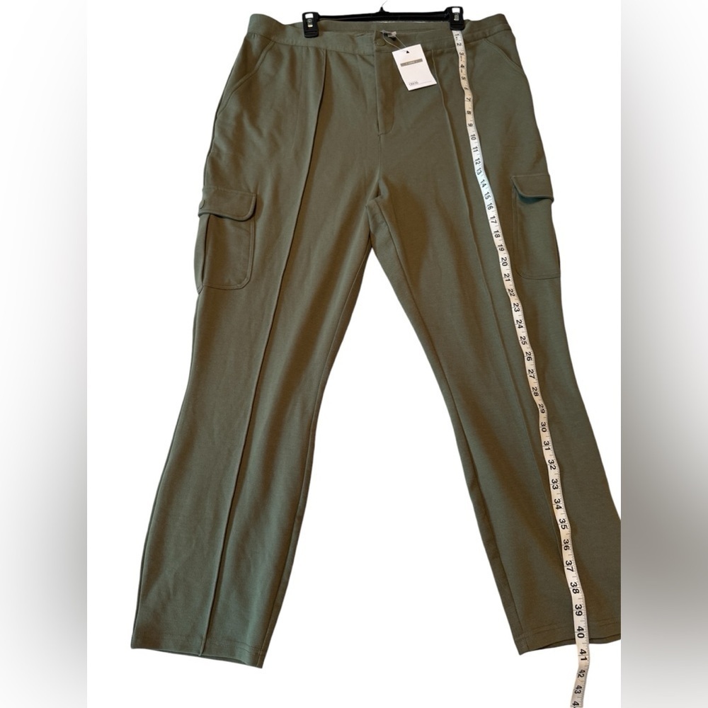 ASOS curve green cargo pocket pants size 18 business casual preppy fall 90’s